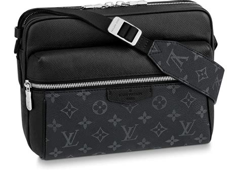 louis vuitton outdoor messenger black|lv outdoor pouch.